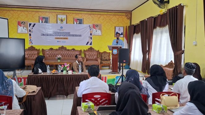 
					Plt Kadisdikpora Kampar Dorong Percepatan Digitalisasi Pendidikan di Sekolah